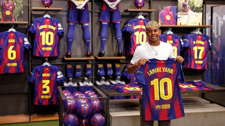 Lamine Yamalin jatkuva pelinumeron vaihtaminen FC Barcelonassa